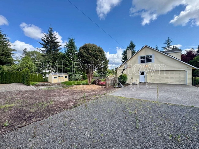 Building Photo - 11814 SW Dickinson Ct