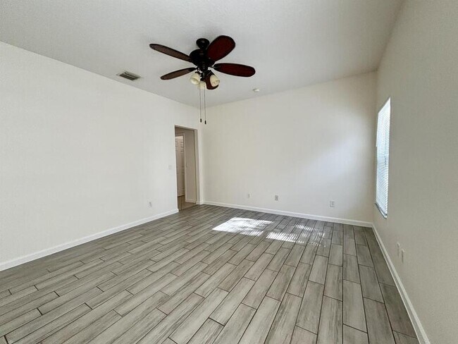 Building Photo - 10245 Cypress Trail Dr