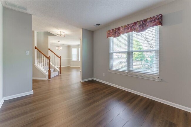 Building Photo - 6535 Glen Pond Trce