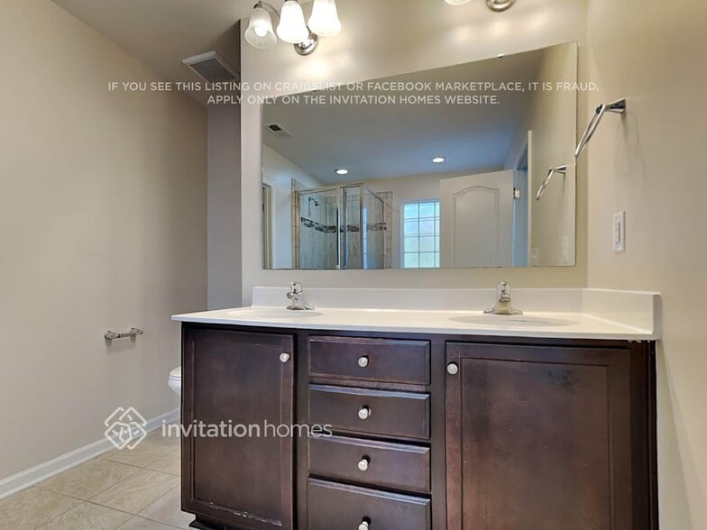 Building Photo - 184 Glastonbury Dr