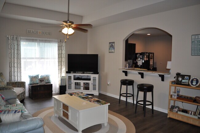 Building Photo - 3 Bedroom 2 Bath in Schooner Landing