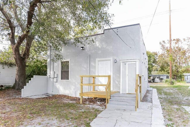 Building Photo - 4660 11th Ave S