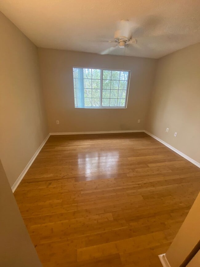 Building Photo - Minimal Upfront Costs — First Month & Security Deposit. Immediate Move-In Available!