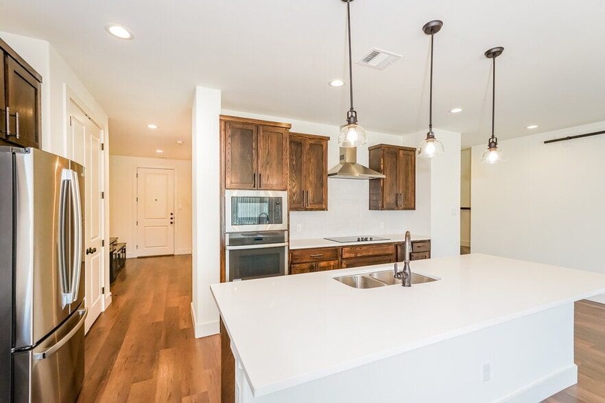 Building Photo - 8551 Mulligan Pass