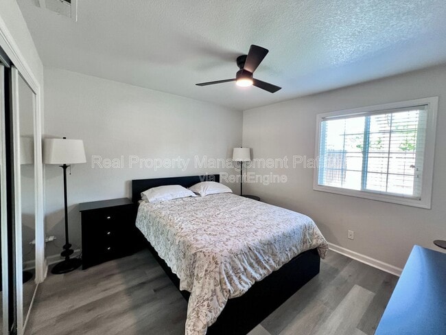 Building Photo - 4244 N Brix Ave