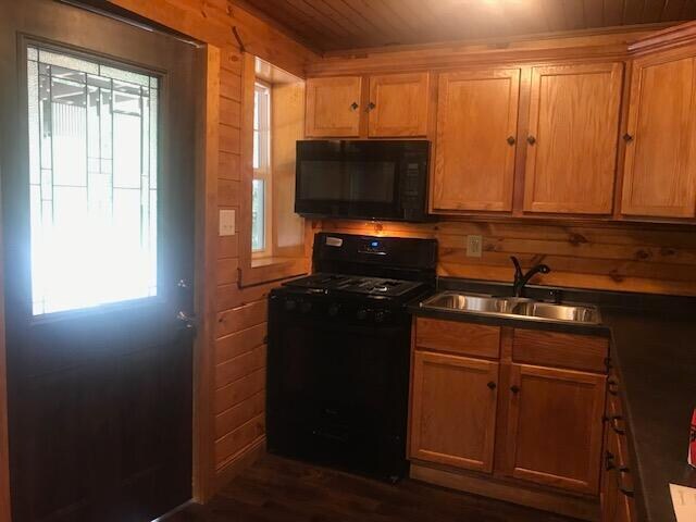 Building Photo - 4318 Golf Dr