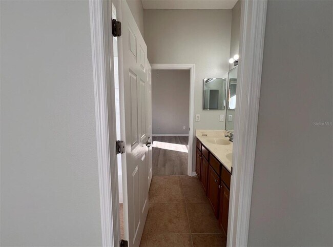 Building Photo - 20213 Moss Hill Way