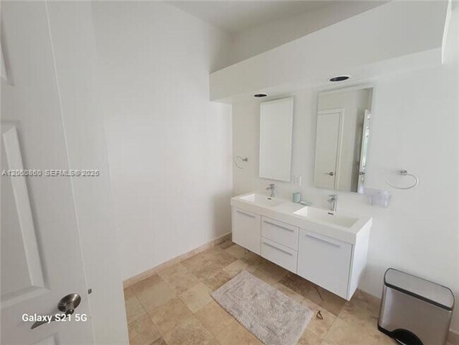 Building Photo - 13242 SW 146th St