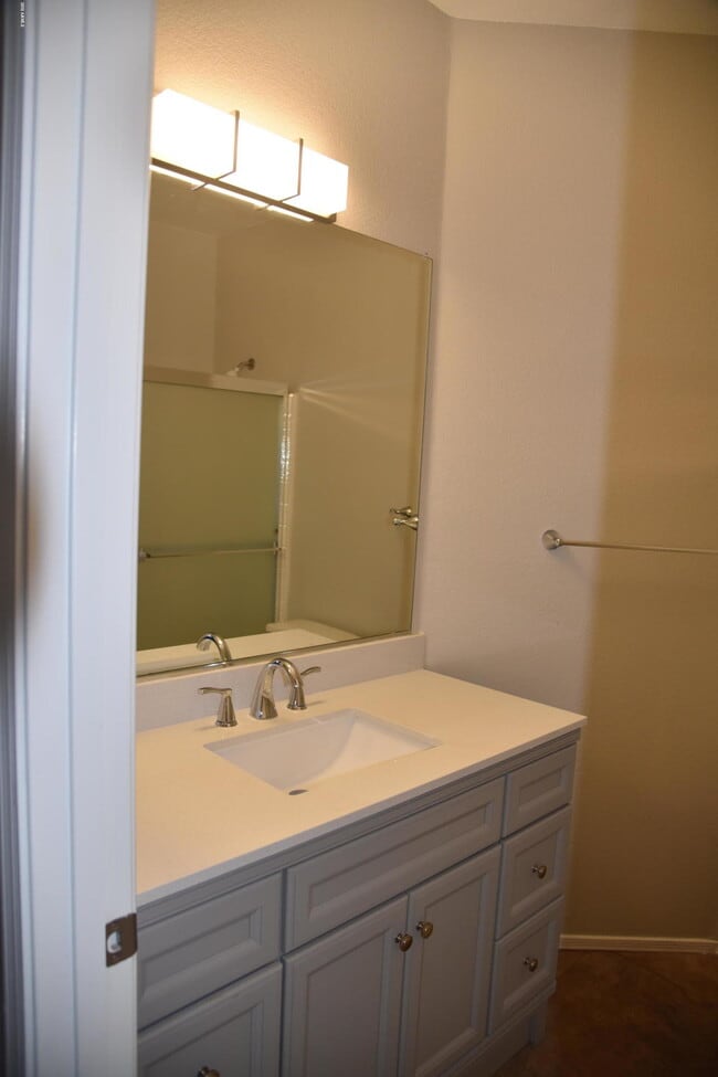 Building Photo - 1365 W Musket Way