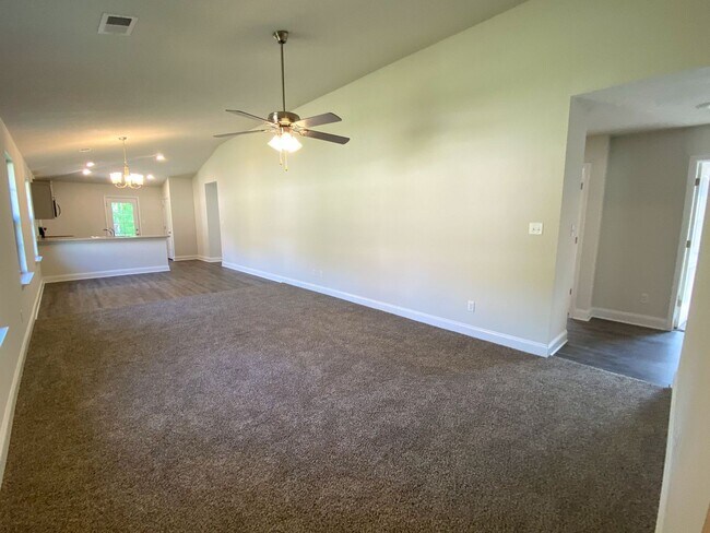 Building Photo - 4 bed, 2 bath built in 2023 in Olive Branch