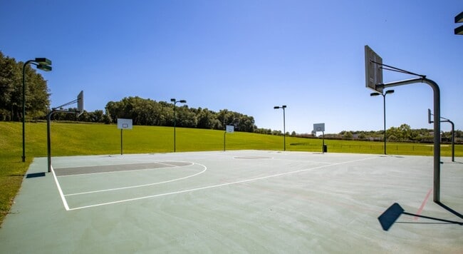 Building Photo - 3938 Willow Brook Drive