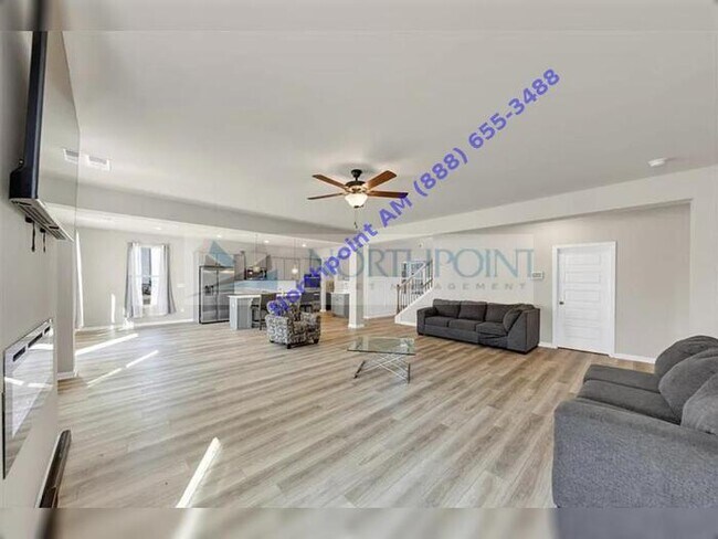 Building Photo - Beautiful Home for Lease in Locust Grove