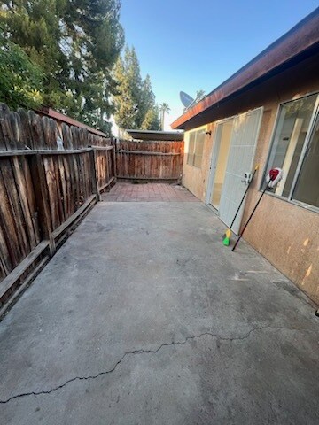 Building Photo - 2616 N Half Moon Dr
