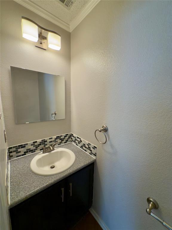 Building Photo - 3640 Bass Loop