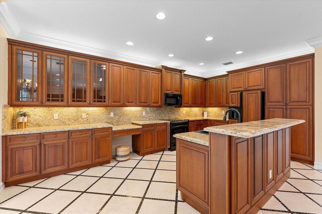 Building Photo - 8882 Hidden Acres Dr