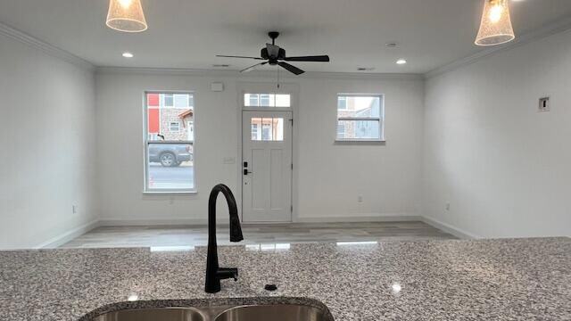 Building Photo - 1913 Cypress Ln