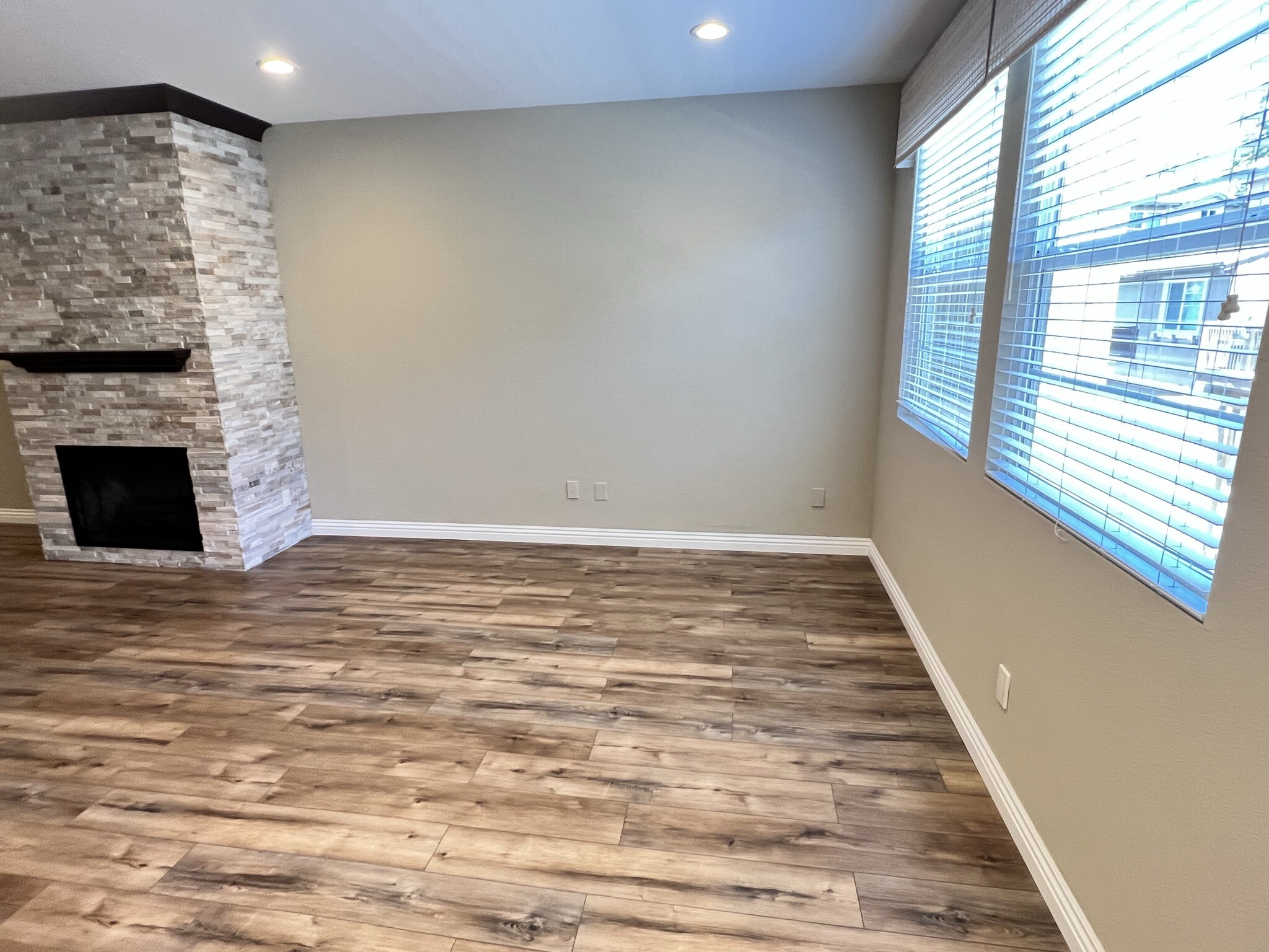 Dining room - 9931 Leavesly Trl