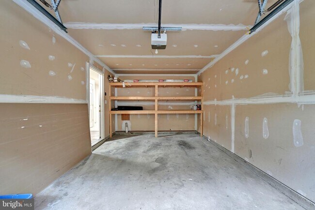 Building Photo - 14203 Plum Run Way