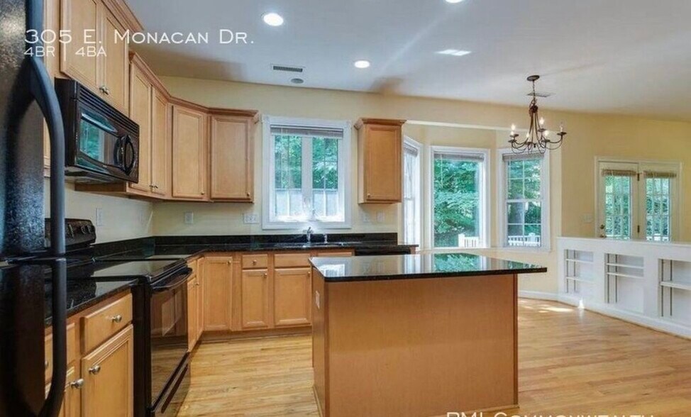 main floor kitchen new range - 305 E Monacan Dr