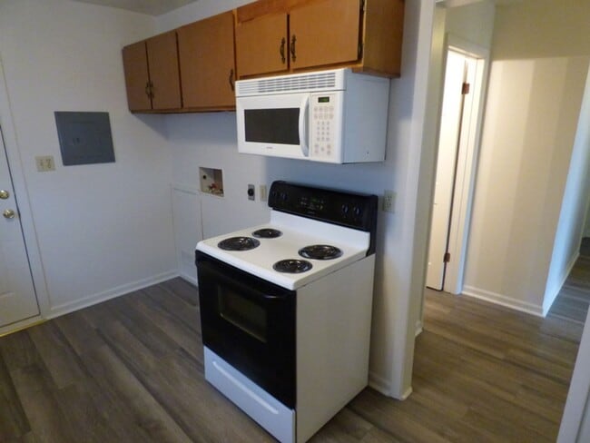 Building Photo - 308 Pursley Dr