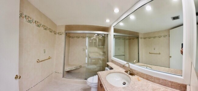 Building Photo - 101 Briny Ave