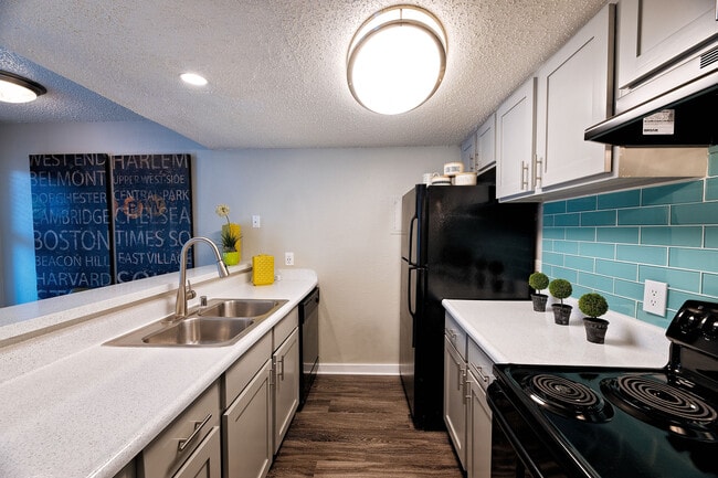 Building Photo - Artisan at South Lamar