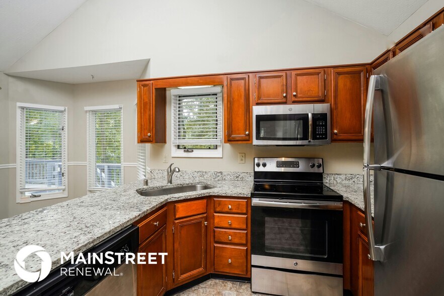 Building Photo - 10710 Hickory Cove Ct
