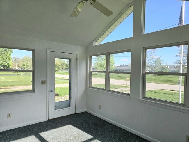 Primary Photo - 5109 21st Ave