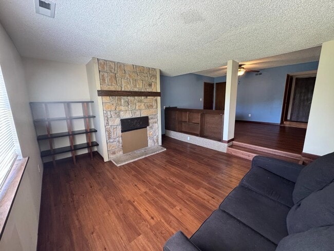 Building Photo - 1437 Westbrooke