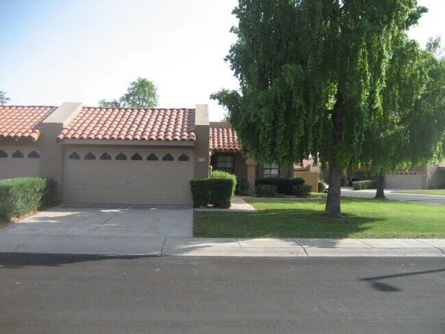 Building Photo - 9117 E Evans Dr