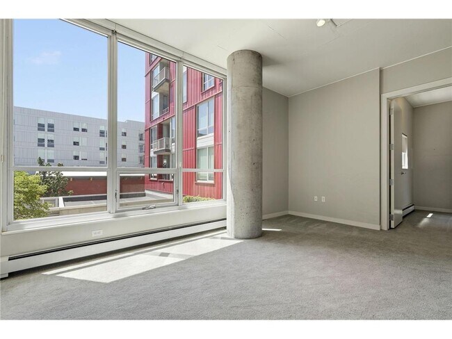 Building Photo - 901 S 2nd St