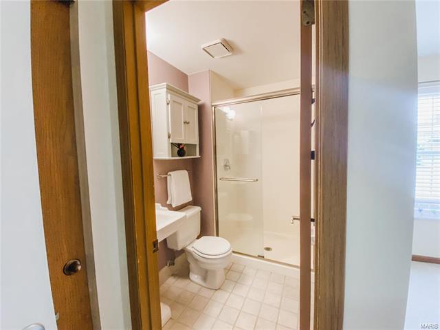 Building Photo - 1202 Creve Coeur Crossing Ln
