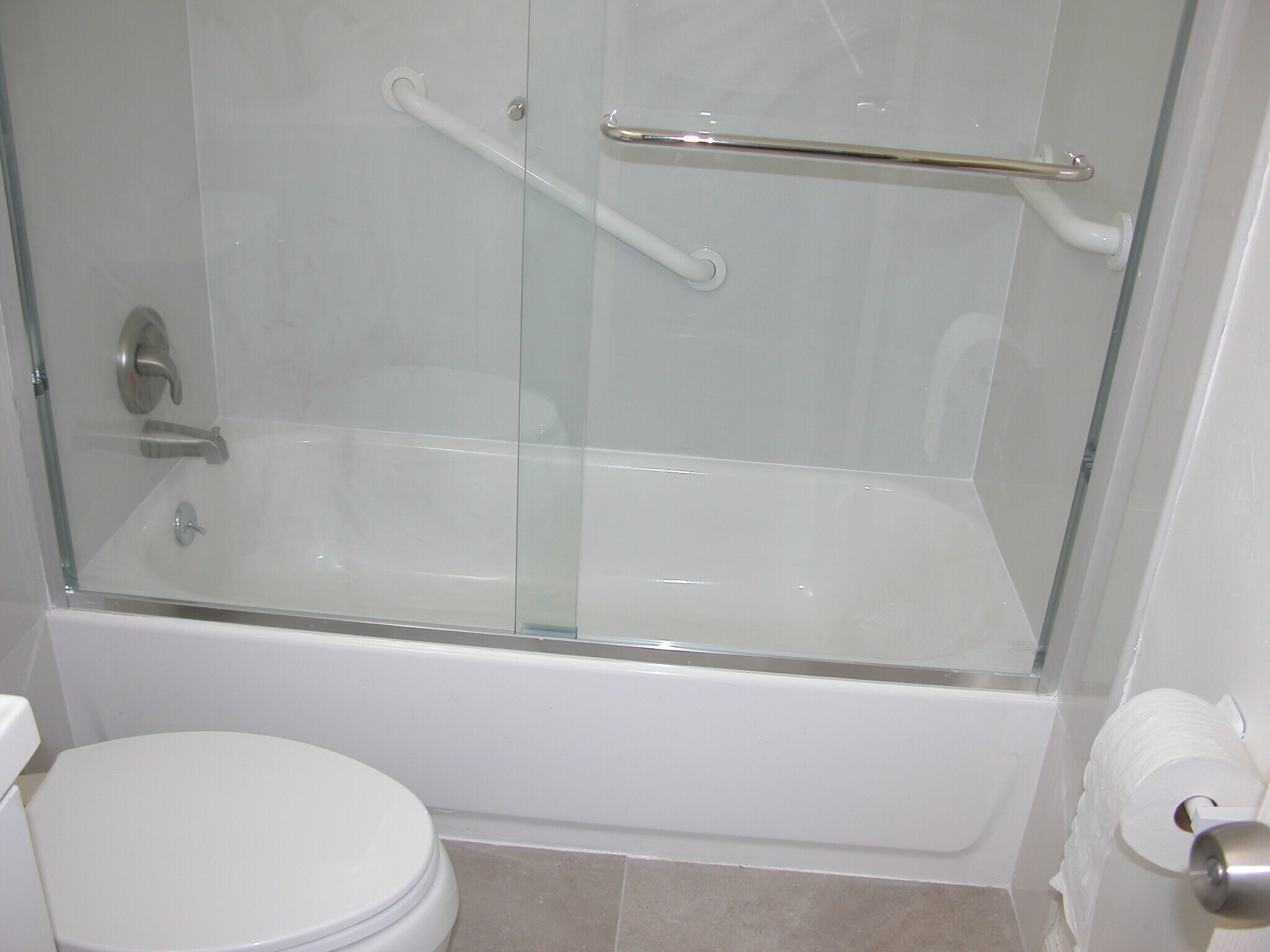 Main Bathroom - 1505 Adeline St
