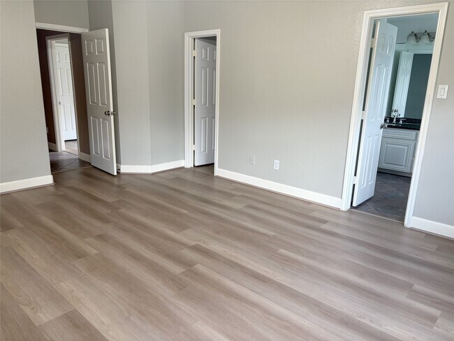 Building Photo - 4309 Juan Carlos Ct