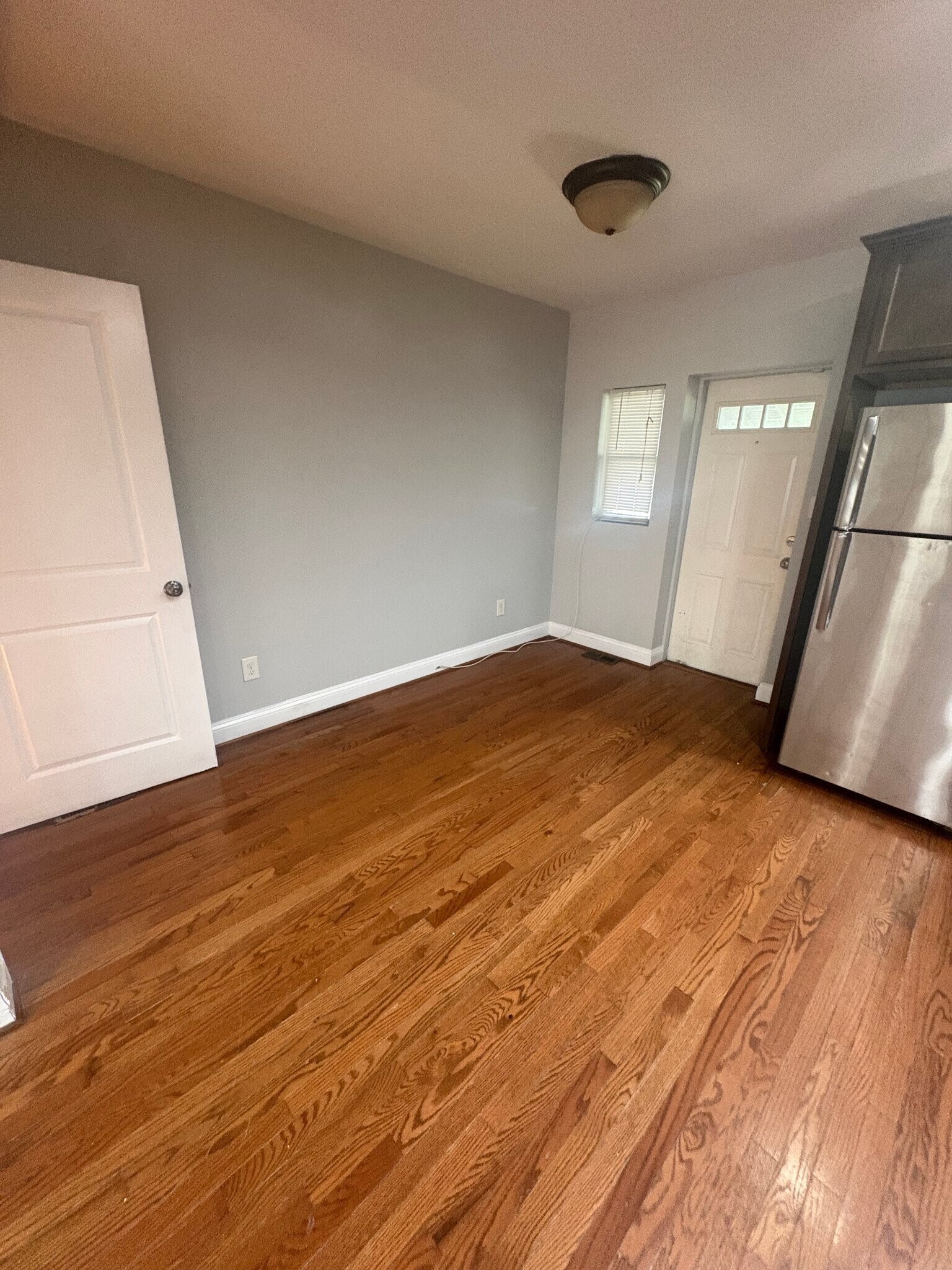 Building Photo - 2812 Oswego Ave