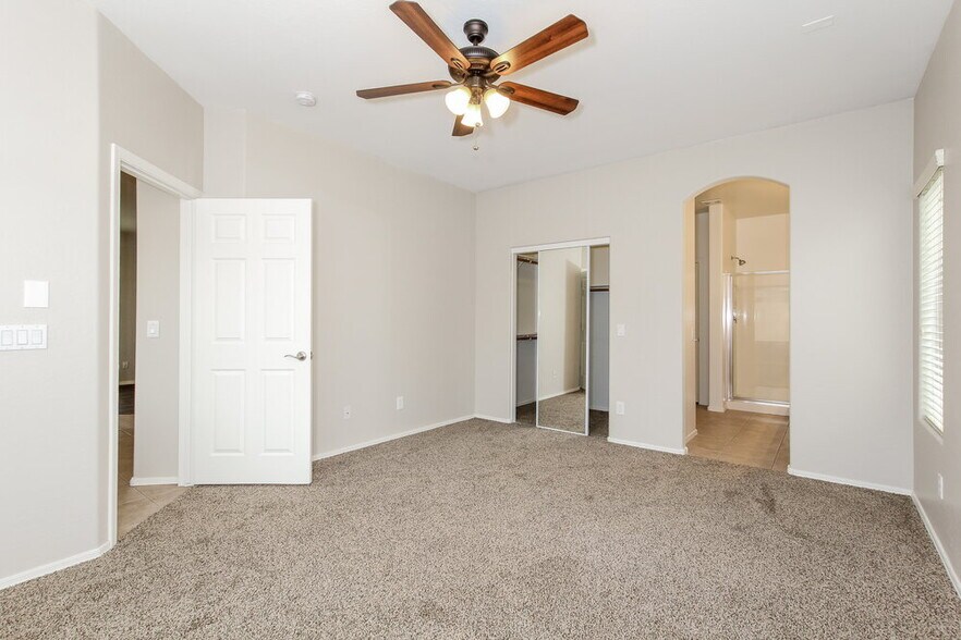 Building Photo - 17722 W Marshall Ln