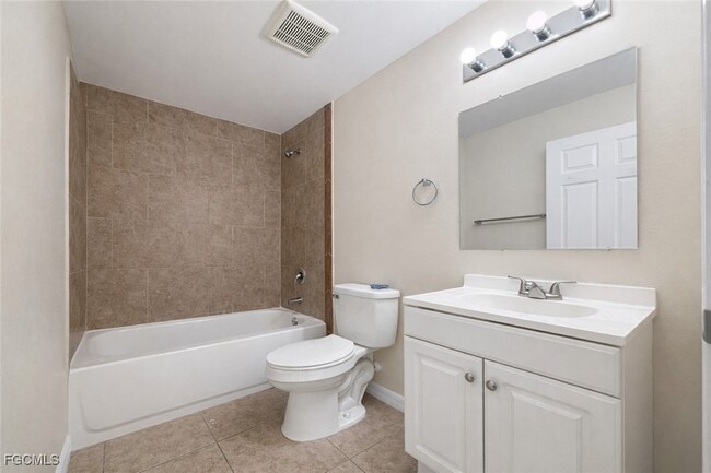 Building Photo - 2141 SW 8th Pl