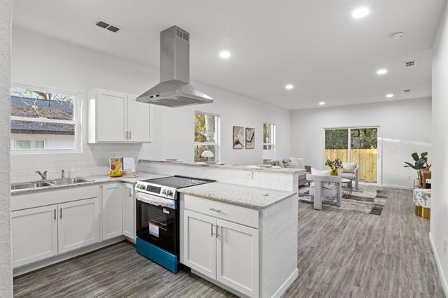 Building Photo - 836 Osceola St