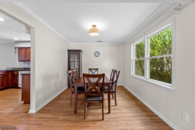 Building Photo - 161 River Dr