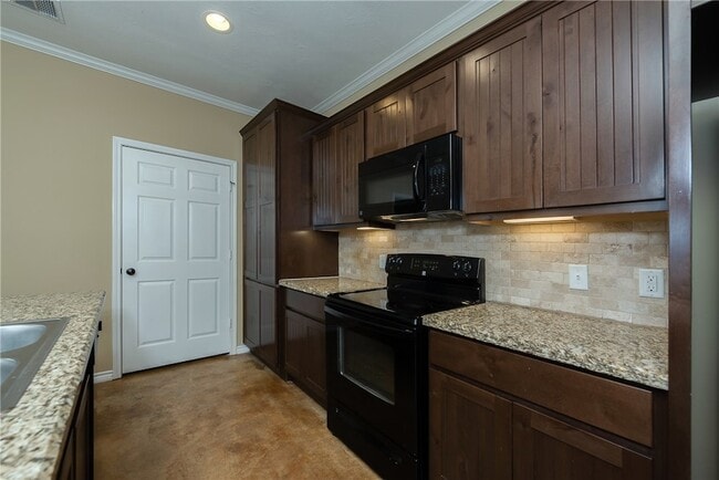 Building Photo - 3361 Keefer Loop