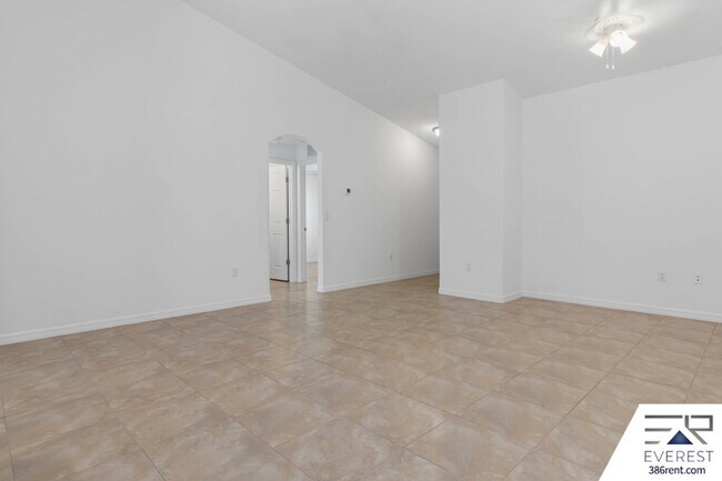 Building Photo - 14 Uniontin Ct