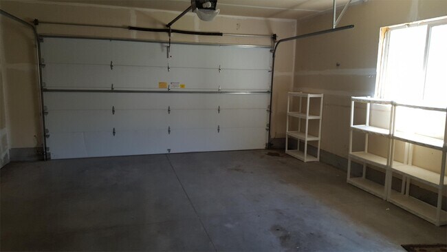 Building Photo - 146 Kimball Ave