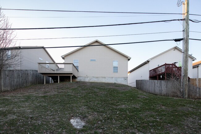 Building Photo - 2792 Gateway Park Ln