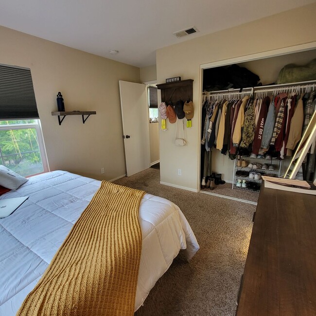 Building Photo - MOVE-IN SPECIAL $500 OFF! Otay Ranch - Gorgeous 2 Bed/2 Bath Condo with Garage