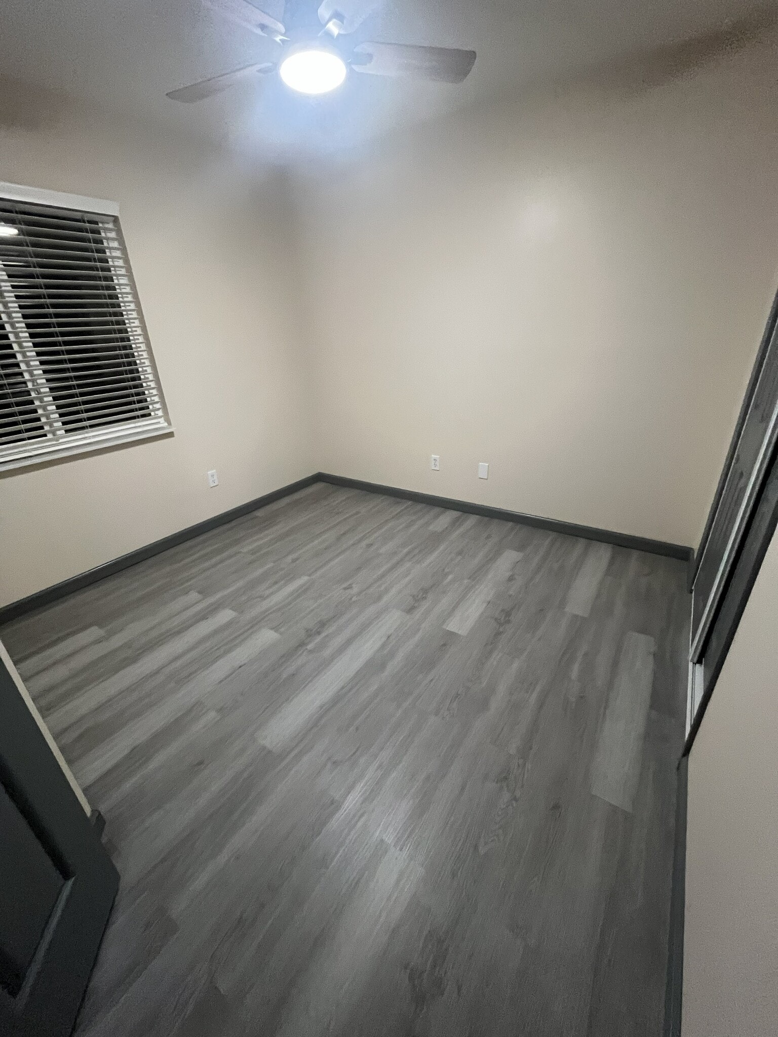 Building Photo - 218 Perth Ct