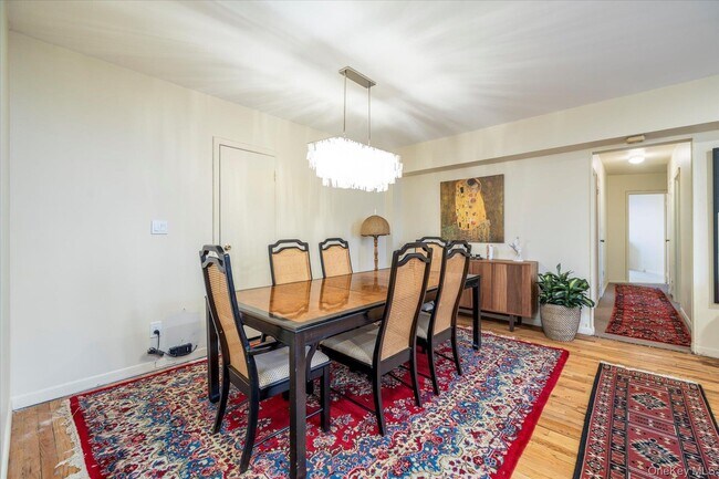 Building Photo - 2 Fowler Ave