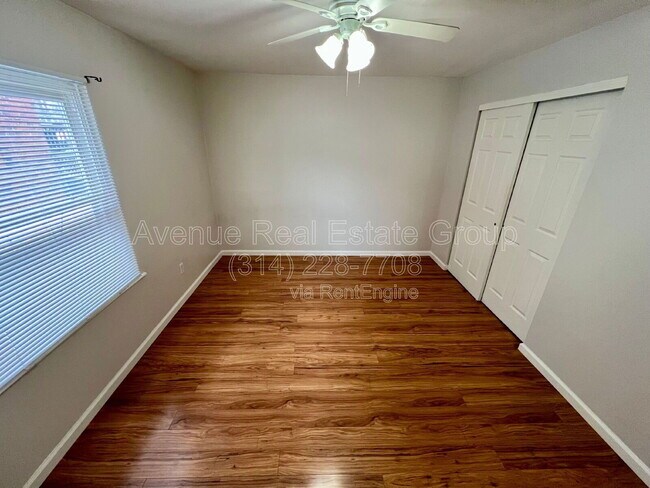 Building Photo - 1015 Commodore Dr