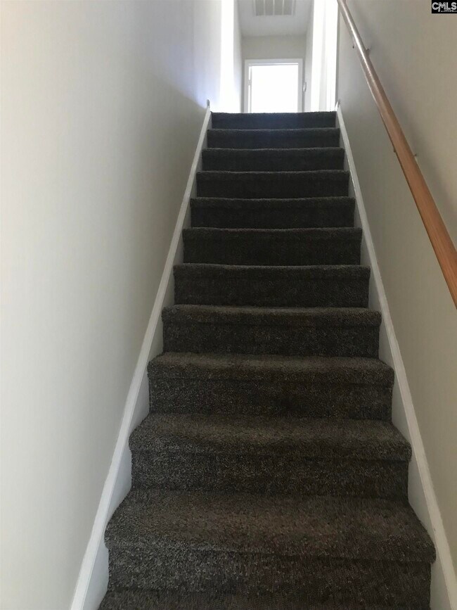 Building Photo - 519 Summit Terrace Ct