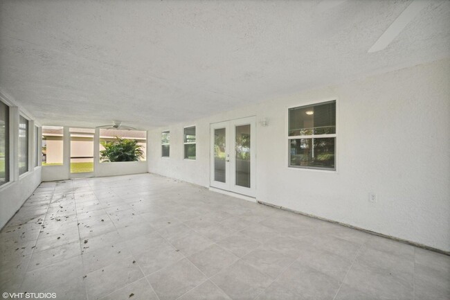 Building Photo - 3438 SW Martin St
