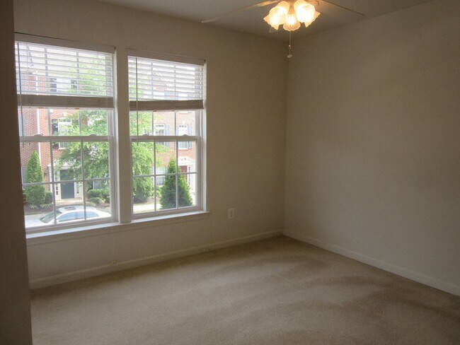 Building Photo - 2386 Abington Dr